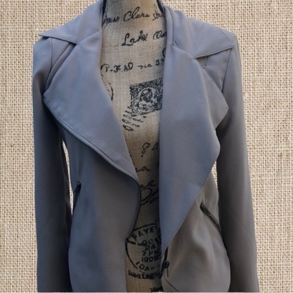 Vici Jackets & Blazers - Gray blazers